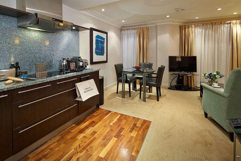 Cheval Phoenix House At Sloane Square London Room photo